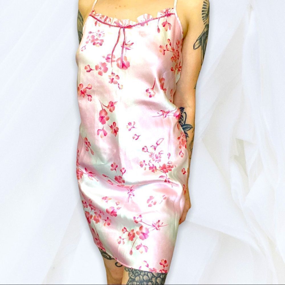Vintage Avon (M) Light Pink Chemise
